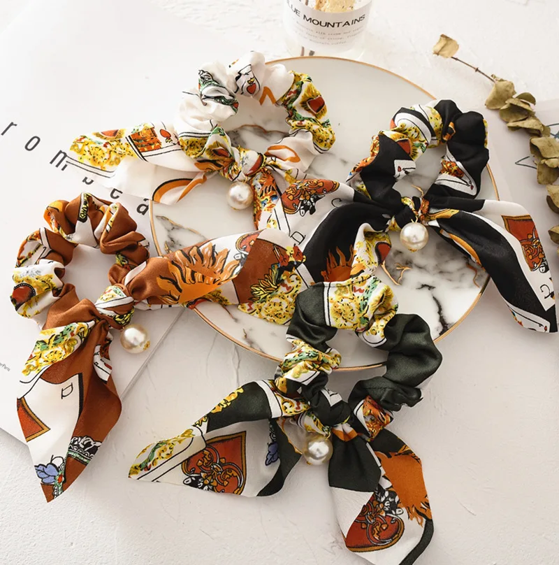 

Women Vintage Big Bowknot Scrunchies With Pearl Print Flower Hair Ties Hair Holder Rubber Bands Gum For Hair Hair Accessories