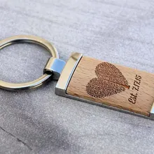 12 шт/лот Персонализированные Свадебные брелоки для пар День Святого Валентина рекламные подарки на заказ шафера Гравированные деревянные брелоки