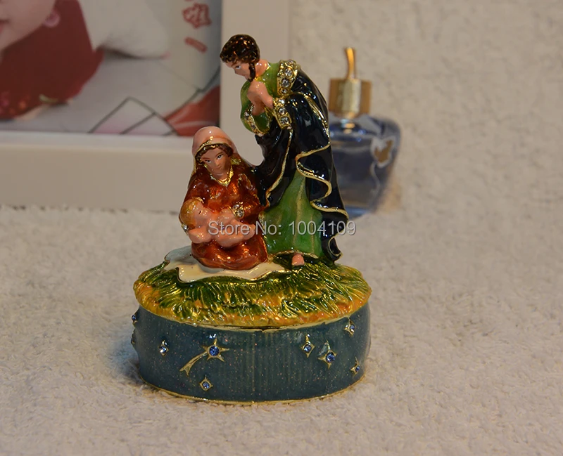 TBP0085-Holy family treasured trinket box bejeweled enamelled jewelry box decorative giftwares-2.jpg