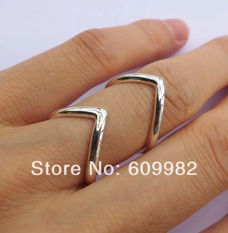 

Double-Wishbone Ring in Solid Sterling Silver All Sizes