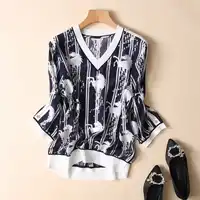 women's silk T-shirt 2019 new spring/summer v-neck bar benma coat sleeve printing silk T-shirt
