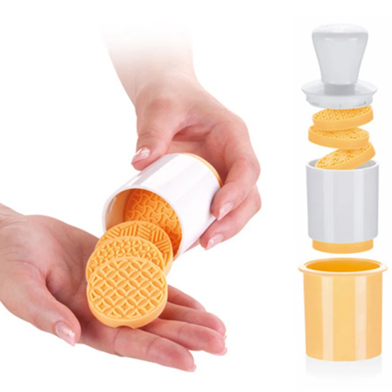 

6pcs/set Cartoon Stamp Biscuit Mold 3D Cookie Plunger Cutter Pastry Decorating DIY Christmas Food Fondant Baking Mould Tool