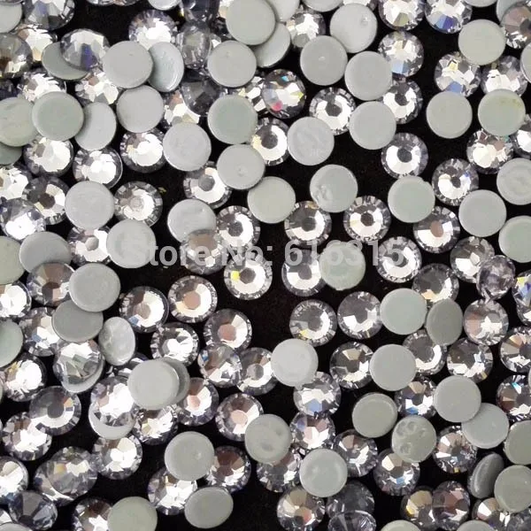 High-quality-ss3-1-5mm-crystal-flatback-hot-fix-rhinestone-for-Christmas-day-strass-for-wedding
