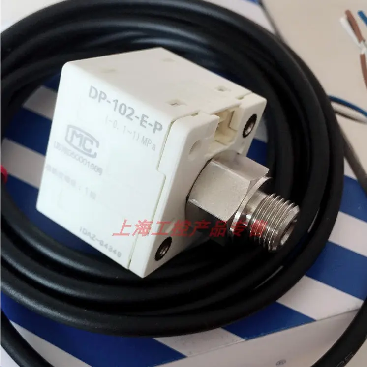 SUNX New DP-101-E-P DP-102-E-P Digital Pressure Gauge Sensor FIN 