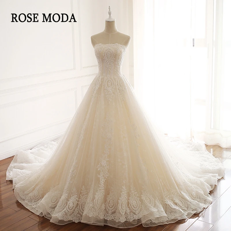 stunning lace wedding dresses
