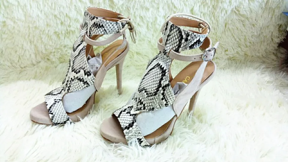 HTB1QPQFhInI8KJjSspeq6AwIpXal