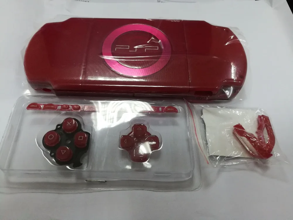 Полный комплект для PSP 2000 чехол-накладка красного цвета с маленькими деталями |