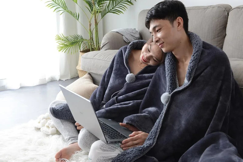 

Child Women Men Thicker Spring/Autumn Winter Warm Wearable Keep Warm Fleece Blanket seen on TV Sofa Blanket