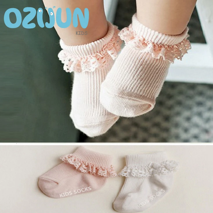 Высокое качество одна пара корейские хлопковые носки для малышей резиновые скольжению одноцветное белый розовый с кружевной отделкой