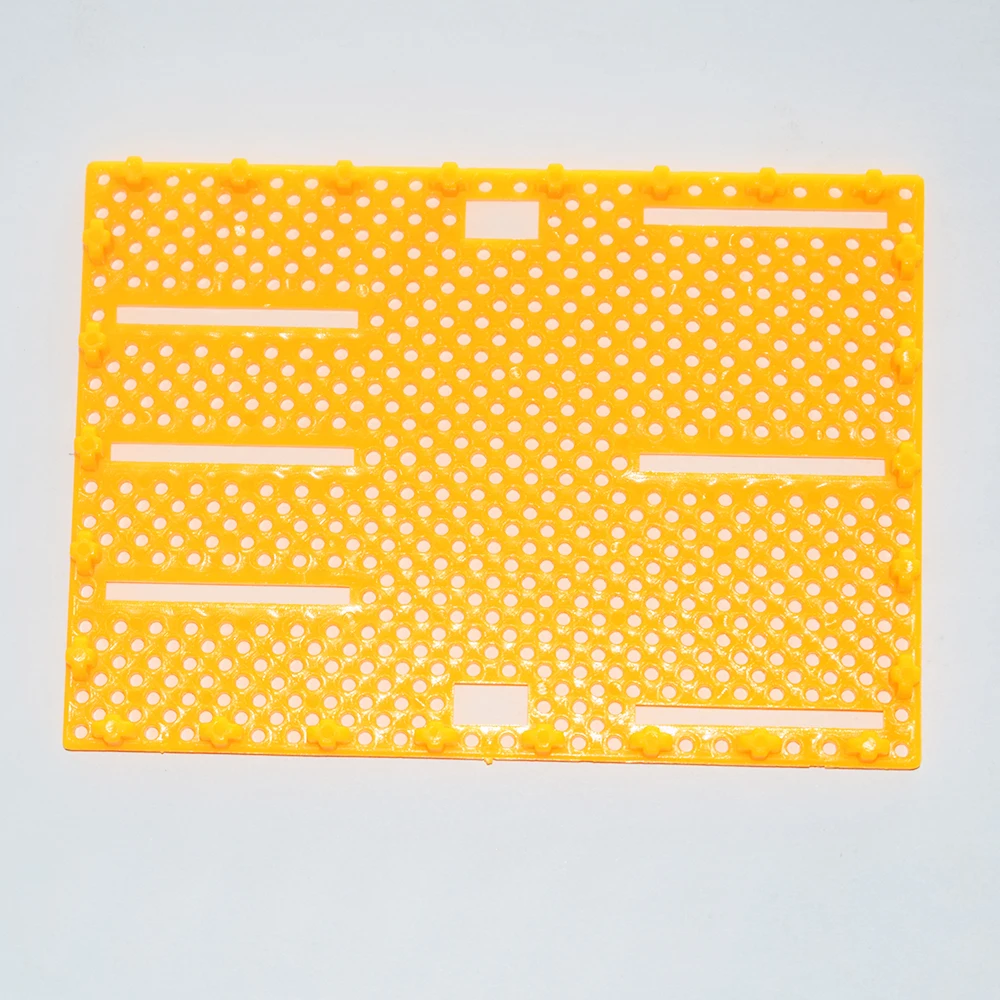 plastic_desk_3DSC_0834