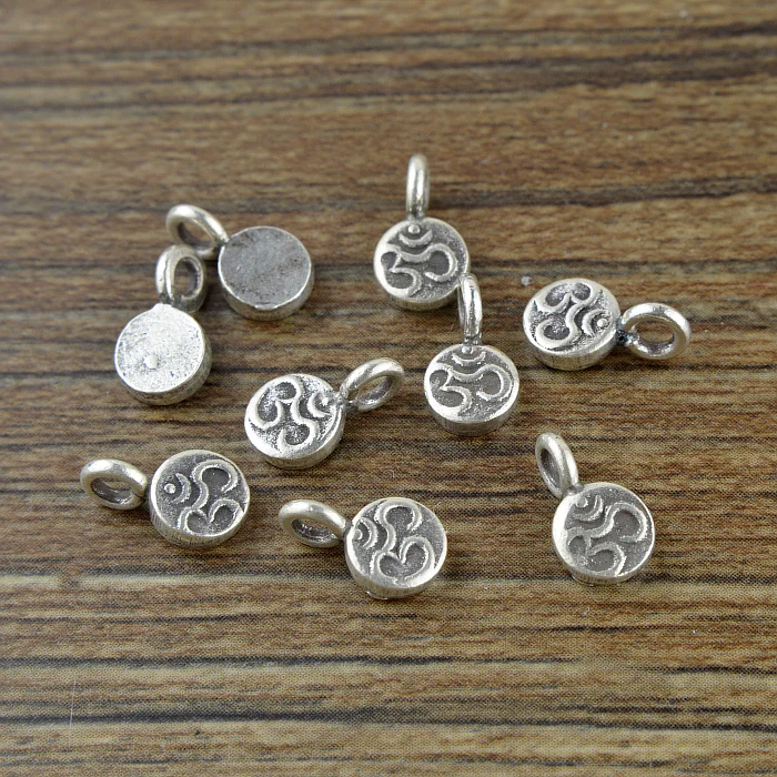 

Handmade 100% 925 Silver Jewelry Charm Thai Silver Buddhist OM Symbol Charm Thailand Pure Silver Charm Jewelry Accessories