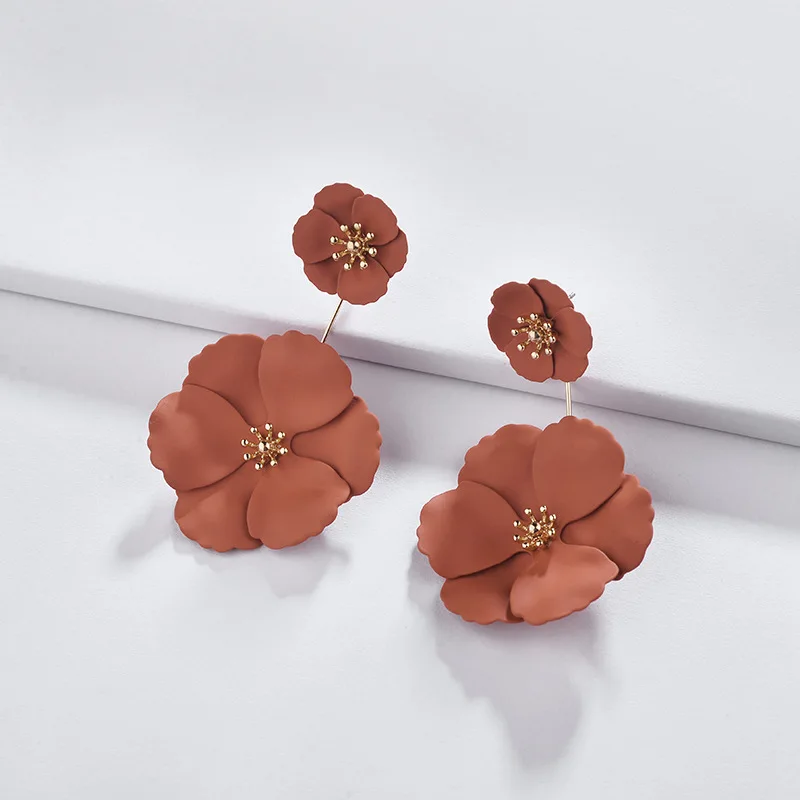 wing yuk tak Boho 9 Colors Detachable Flower Stud Earrings for Women Wedding Party Jewelry Trendy Statement Earrings female - Окраска металла: Red