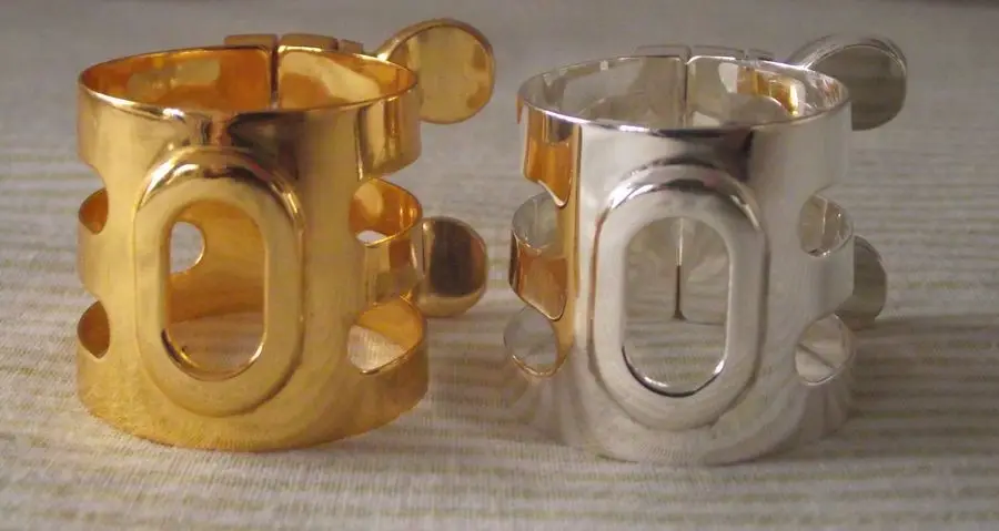 

2 pcs Alto saxophone Ligature Sax accessories different color