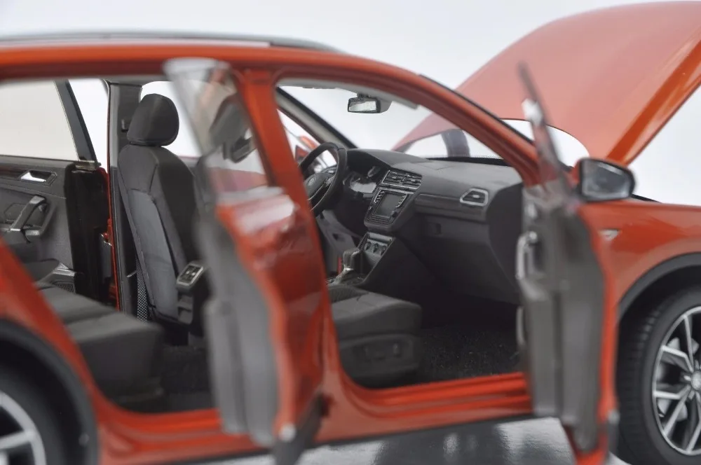 1:18 литая под давлением модель для Volkswagen VW Tiguan L оранжевый игрушечный автомобиль миниатюрная Коллекция подарков
