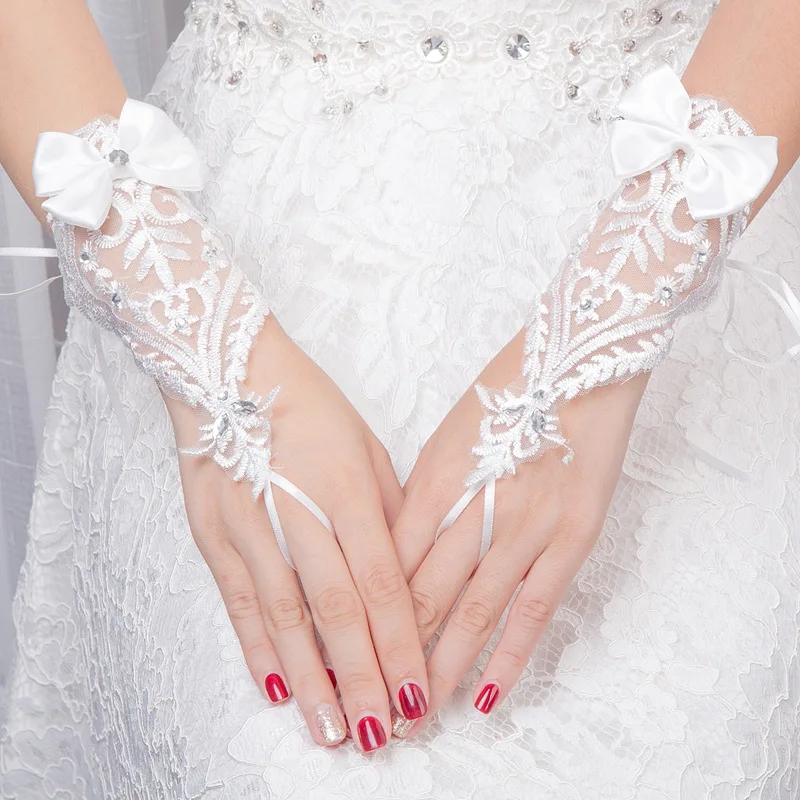 

New Lace Bridal Gloves Flowers Bow Fingers Bridal Gloves Wedding Accessories White Wedding Gloves for Bride Mingli Tengda