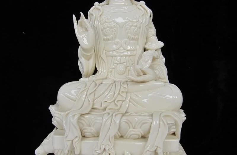 

China Buddhism White porcelain deer Head Sit Bodhisattva Ru Yi Buddha Statue