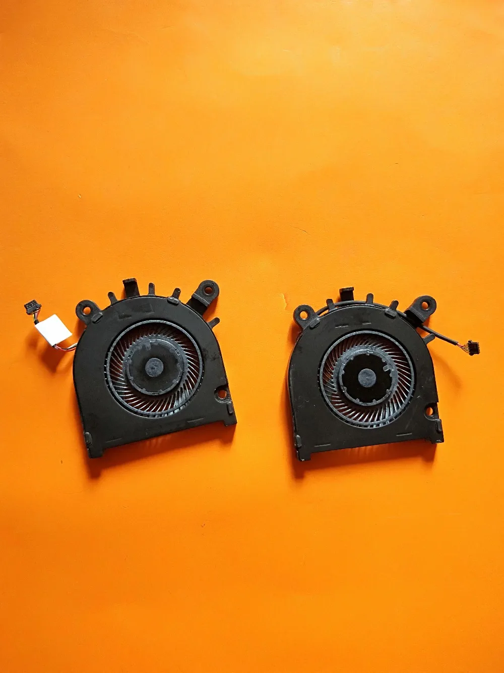 

Новинка для Acer Swift 3 SF314-51 CPU охлаждающий вентилятор R + L