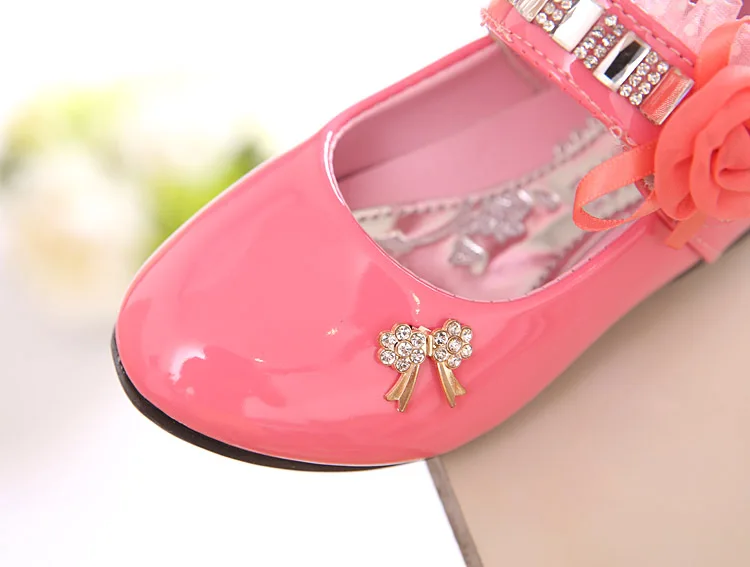 Кружевные кожаные туфли для танцев; детская Свадебная обувь принцессы с цветочным рисунком для девочек; Sapatos De Salto Alto; Белая обувь для девочек