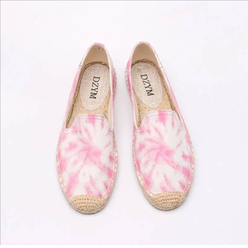 

2019 Spring and autumn casual women's canvas shoes low to help print fashion lazy shoes cotton flat breathable mother shoes