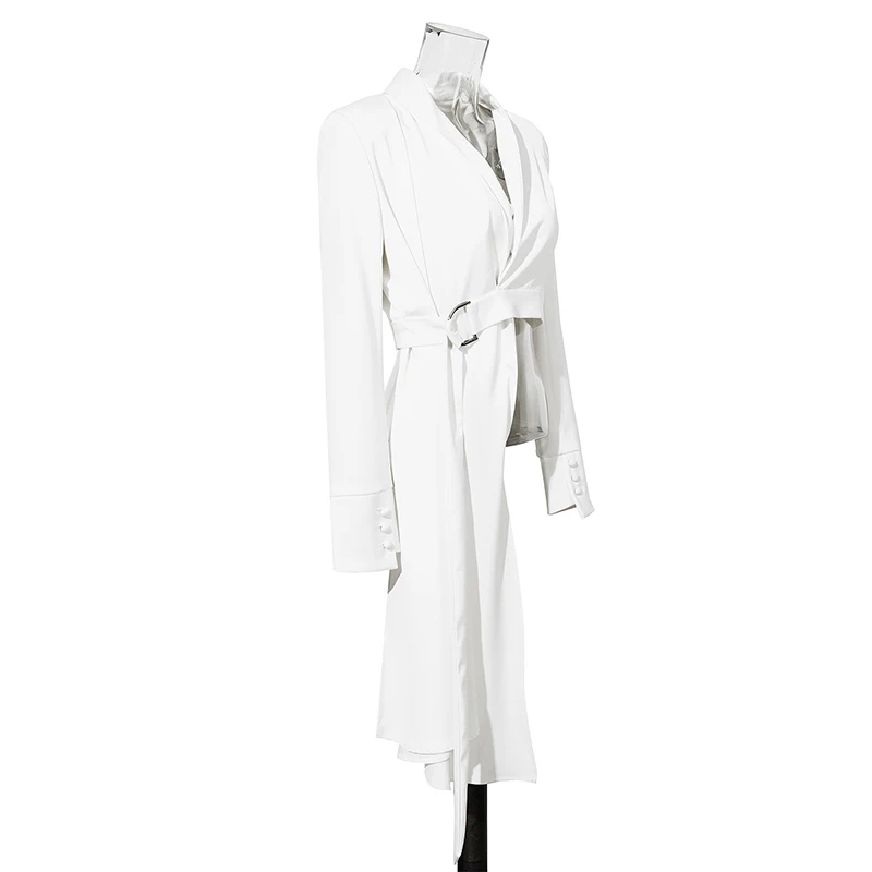 [EAM] New Autumn Winter V-collar Long Sleeve White Button Belt Spliced Irregular Jacket Women Coat Fashion Tide JX600