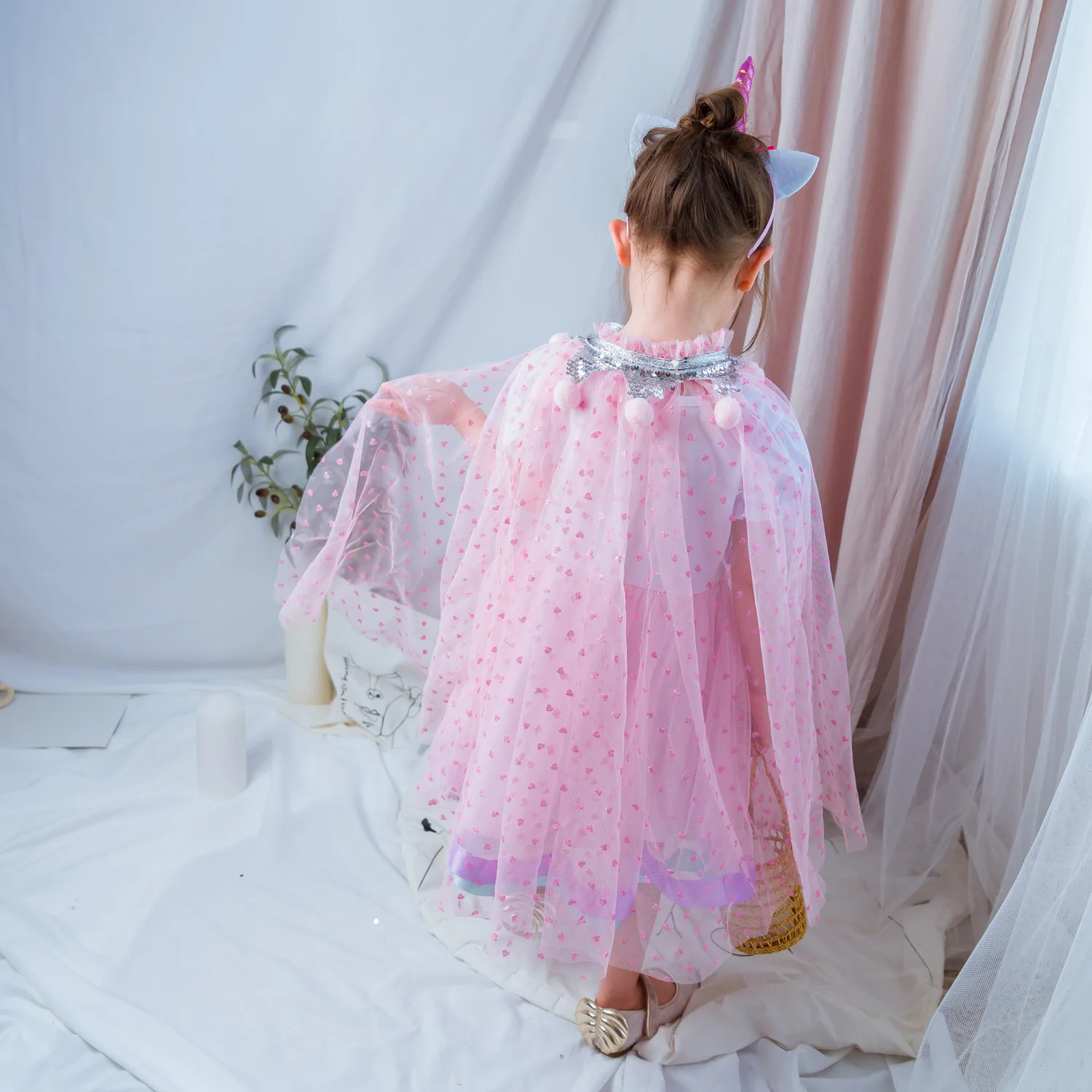 Vestido para Fora Festa de Aniversário Natal Tamanho Meninas Manto Lantejoulas Bola Tull Xale Crianças Cabolsa Praia Arco-íris Envoltório Princesa Traje um 9 Natal um tamanho meninas manto lantejoulas bola