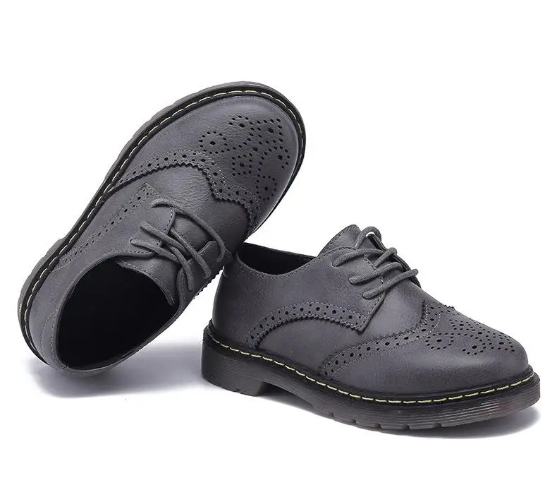 Sapatos de couro