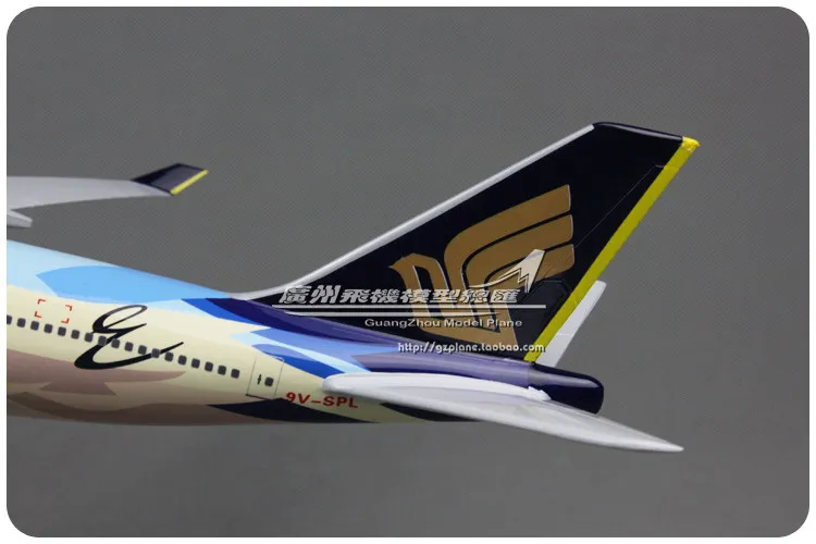 Модель самолета авиакомпании Singapore Airlines модель из смолы 47 см Боинг 747 400