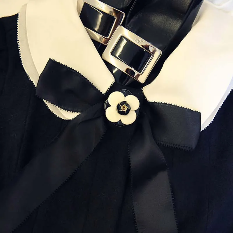 

Vintage Camellia Brooch For Women CC Channel Brooches Lapel Pin Collar Clips Corsage Clothes Sweater Coat Accessories Broche