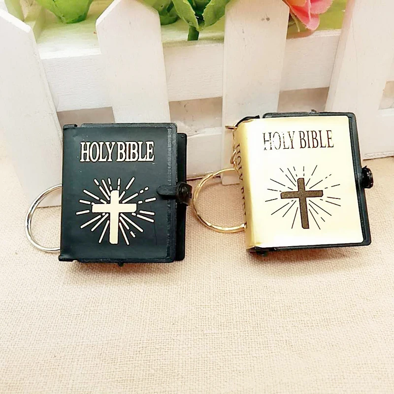 Qevila Cute Mini English HOLY BIBLE Keychains Religious Christian Jesus Cross Keyrings Women Bag Gift Souvenirs Prayer God Bless (1)