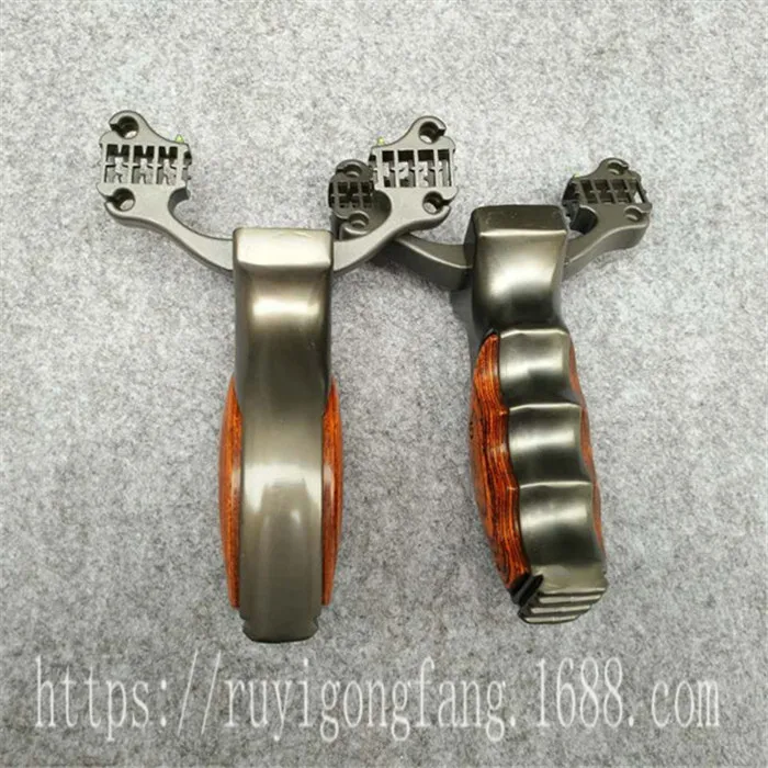 

Professional Slingshot Catapult Stainless Titanium Steel Metal Sling shot Outdoor Camping/Hunting/Shooting Accessory