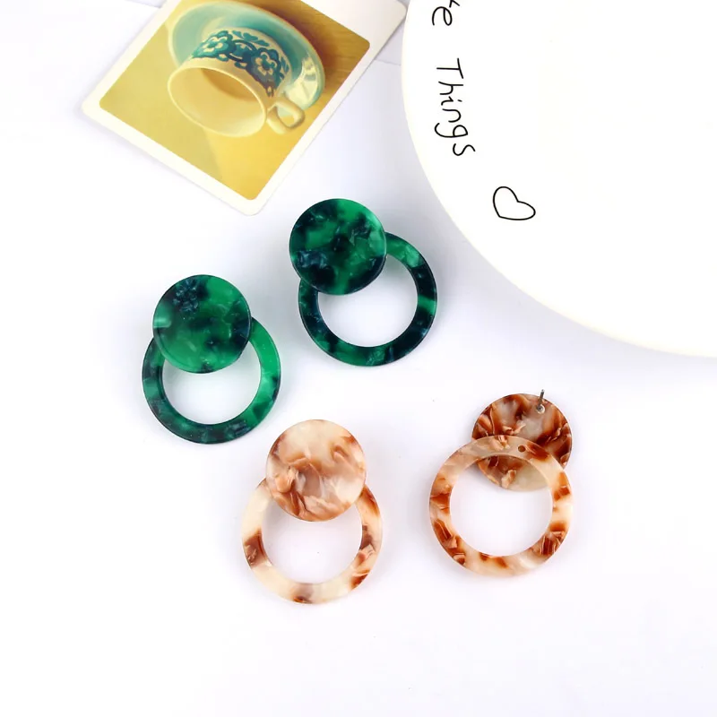 10749250798_1626211359