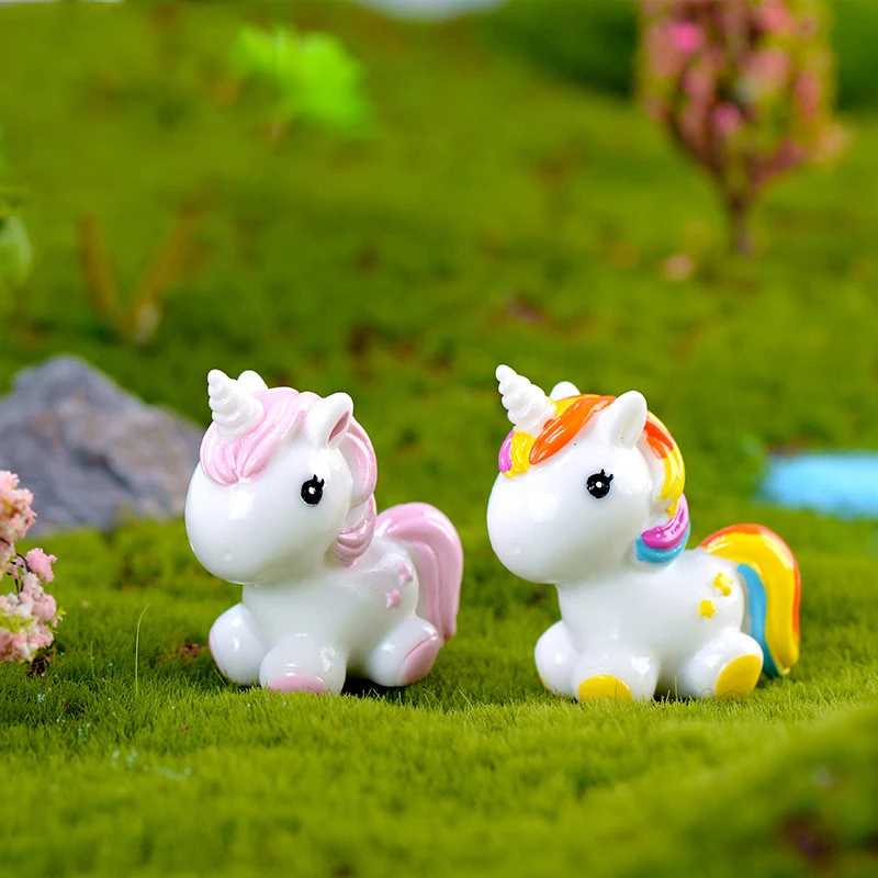 

1 Pcs Cute rainbow unicorn miniature decoration accessories modern Christmas fairy garden miniature figurines fairy house living