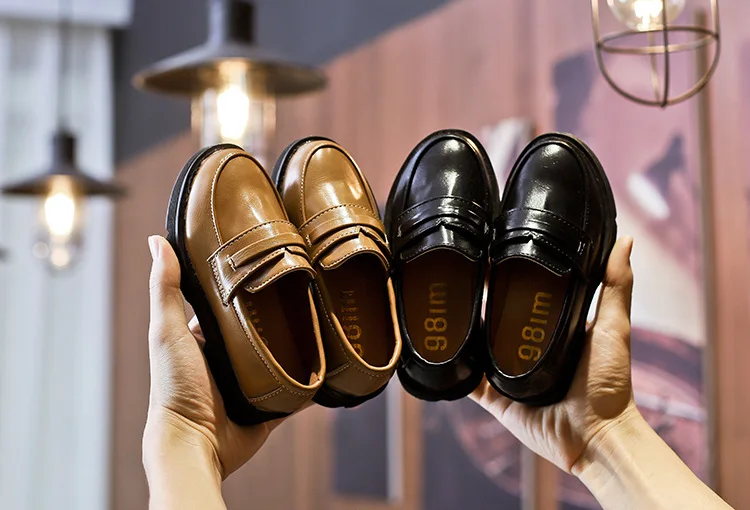 AFDSWG детская кожаная обувь из искусственной кожи; обувь для маленьких девочек; Черная детская танцевальная обувь; коричневые детские мокасины; кожаная обувь для мальчиков