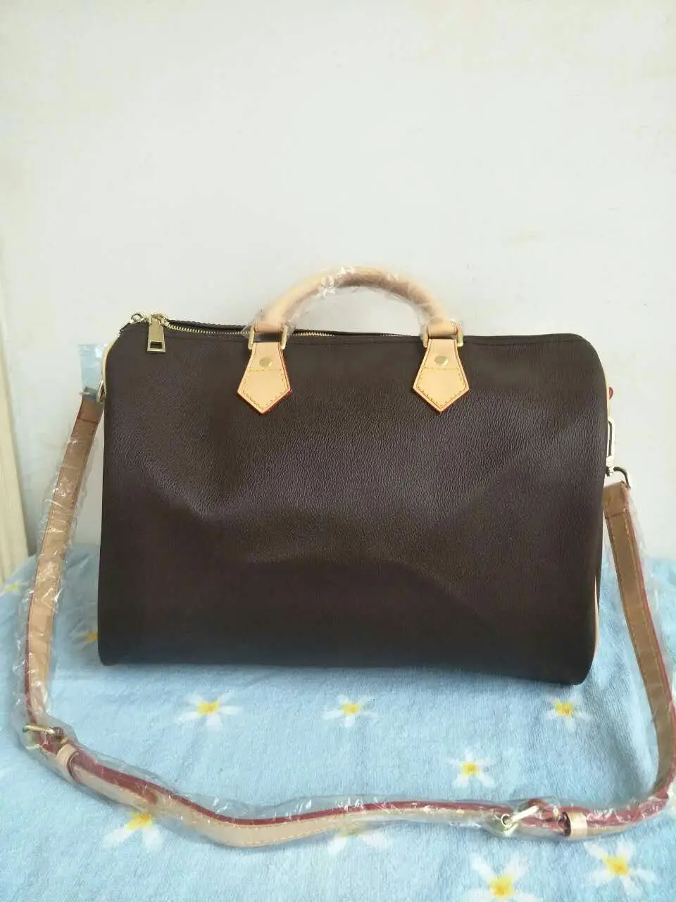 

Hot selling !!! 2019 new fashion women handbag high quality pu speedy bag 30/35 with strap free shipping