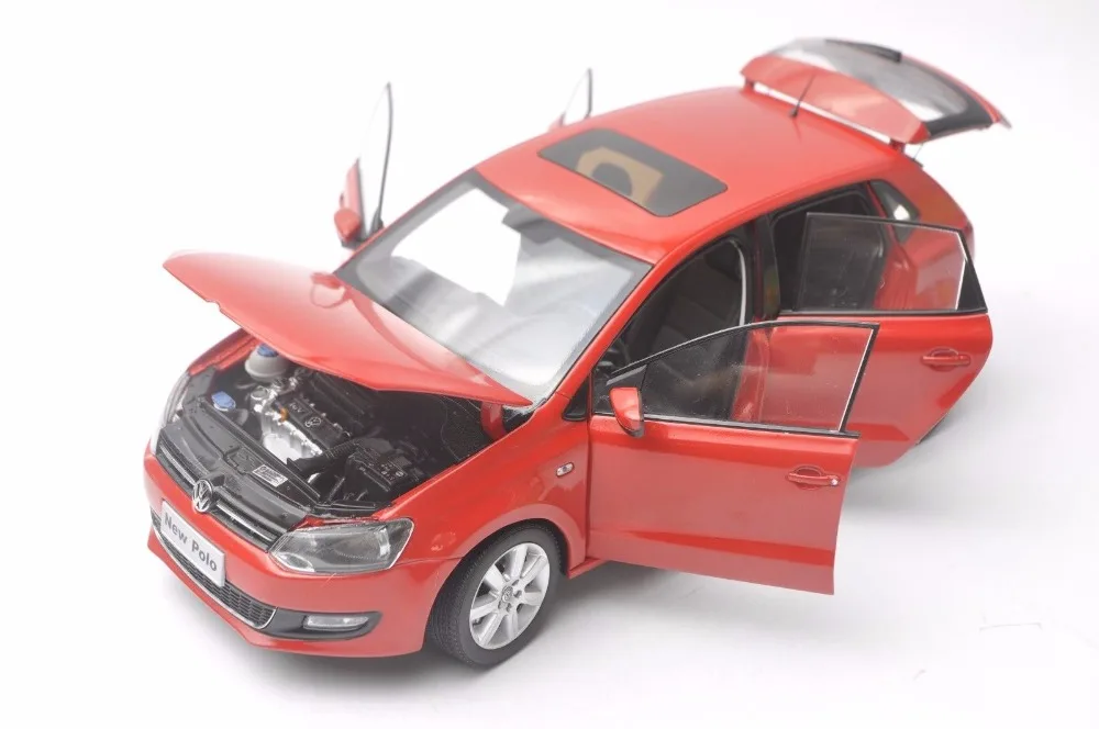 1:18 литая под давлением модель для Volkswagen VW New Polo 2012 красный хэтчбек игрушечный автомобиль миниатюрная Коллекция подарков