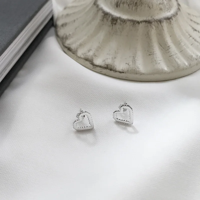 

WTLTC Minimalist Hollow Heart Stud Earrings for Wome 925 Sterling Sliver Earrings Small Tiny Post Earrings Jewelry Brincos Gifts