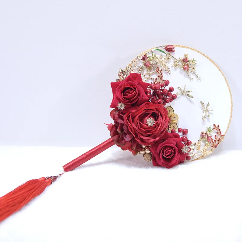 Свадебный букет невесты Роскошный Золотой невесты ручной поклонник китайский стиль красный веер с цветами древний чехол лицо круглые