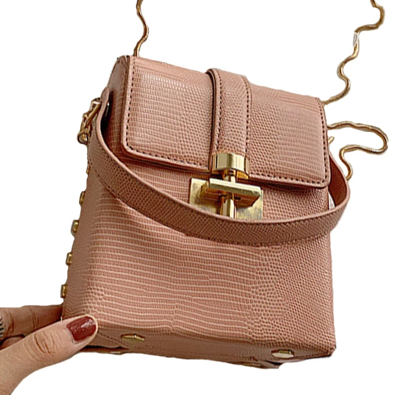 

Foreign Air Small Bag Female Portable Korean Version Of The Shoulder Bag Fashion Chain Wild Messenger Small Square Bag