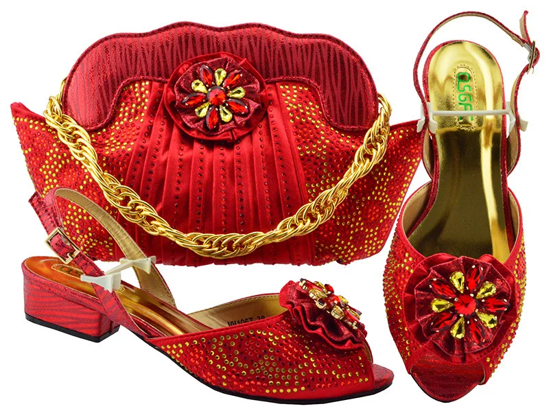 MM1067 RED