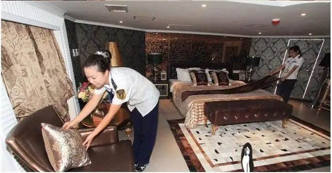 

2018 Бесплатная доставка 1 штука 100% натуральная ручная работа коровья кожа Настенный Ковер