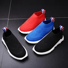 Сетчатые кожаные уличные кроссовки для мальчиков; детская дышащая Спортивная обувь; мягкая подошва; спортивная обувь для детей; легкие слипоны; прогулочная обувь