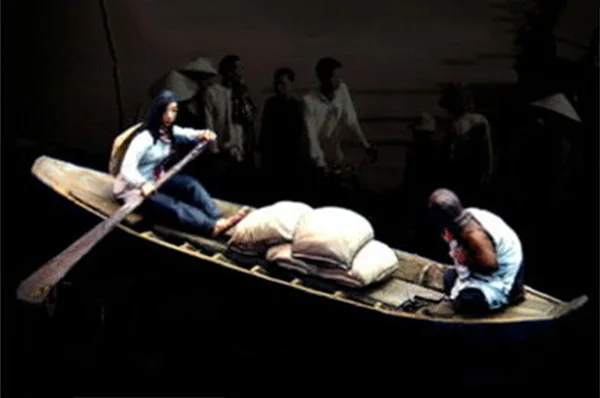 

Unassambled 1/35 ancient 2 Crew Wooden Boat and Accessories Resin figure miniature model kits Unpainted