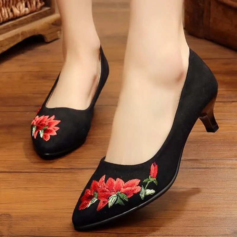 

Women's Spring Summer Pointed Toe Flower Embroidered Ethnic Style Casual Pumps Faux Suede Upper Thin Heels Shoe for Office Lady