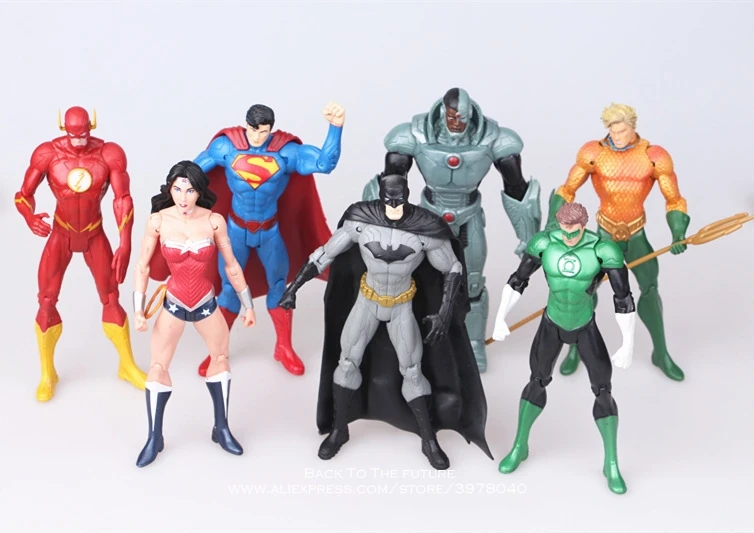 

Comics 17cm Superheroes Toys 7pcs/set Superman Batman Wonder Woman The Flash Green Lantern Aquaman Cyborg PVC Figures model gift