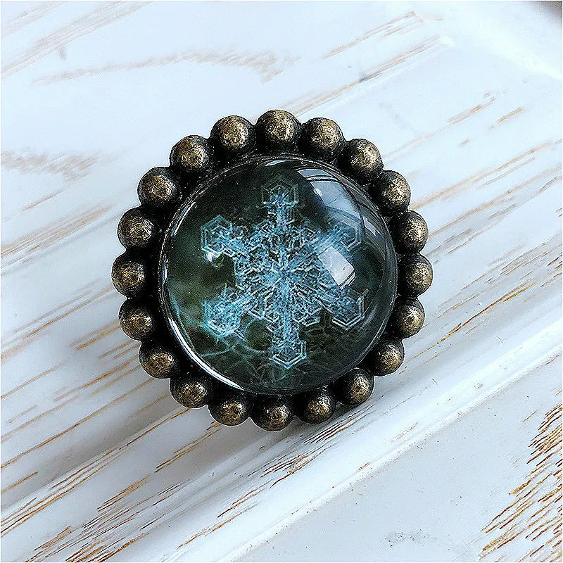1pcs Wardrobe Vintage Crystal Creative Pull Hand Ice Snowflake