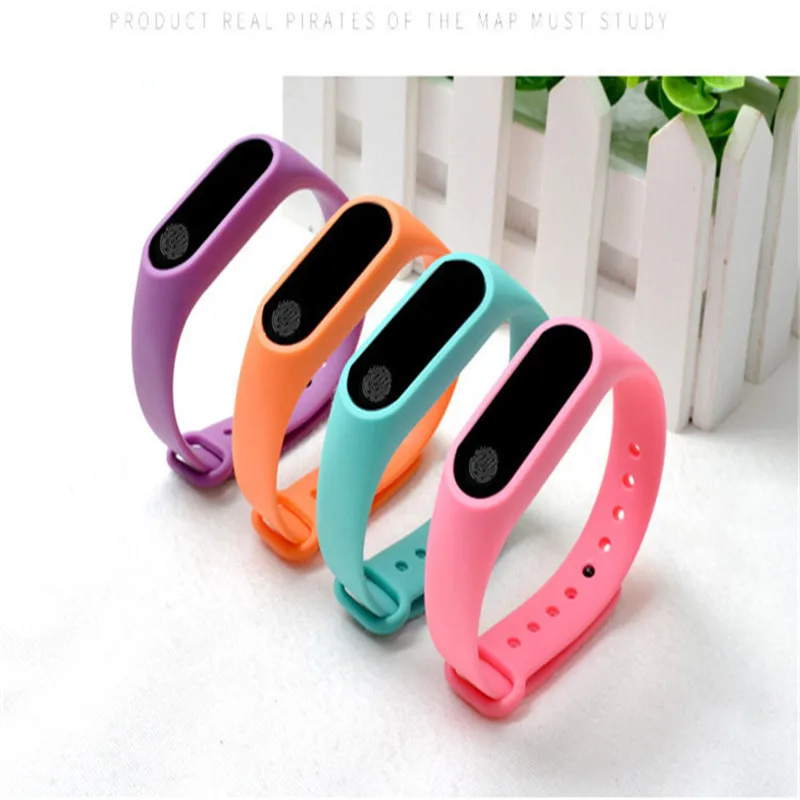 10470855241_1252525035