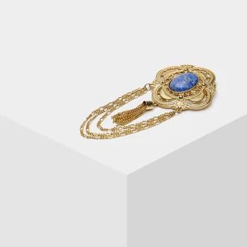 

Amorita boutique beauty vintage court pendant Brooches