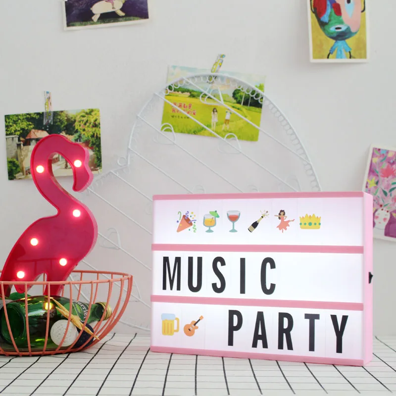 

2018 New A4 Size DIY Letters And Emoji Cards LED Plastic Light Box USB PORT Powered Cinema Lightbox Table Decoration Lighting