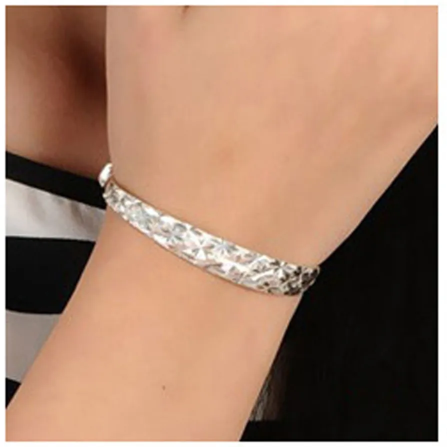 JCH70407686_20170407075632975