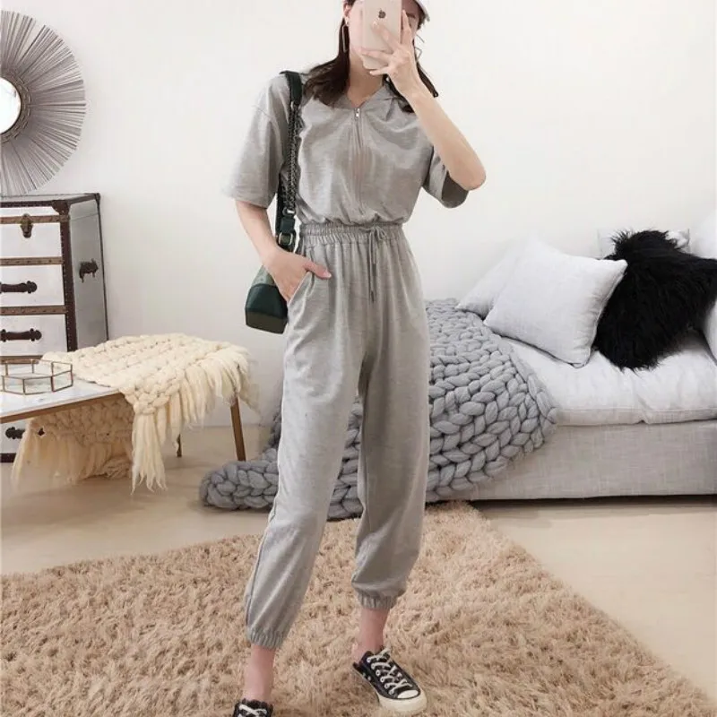 Overalls Women Loose 2019 Summer New Jumpsuit Hooded Casual Short-sleeved Zipper Playsuits Harem Pants Plain One Piece Suits Overalls Women Loose 2019 Summer New Jumpsuit Hooded Casual Short-sleeved Zipper Playsuits Harem Pants Plain One Piece Suits